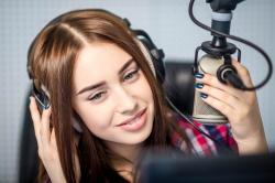 Locutores con estudio propio